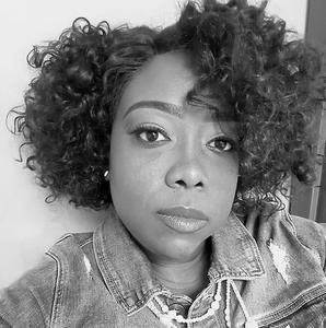 Meet your Posher, Ivory